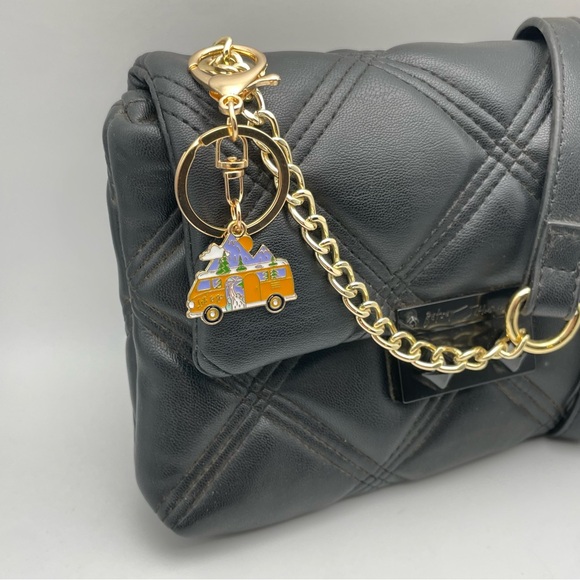 RAMBLIN’ VAN | Adventure Camper | Bag Charm | Keychain (Brand New!) 💘 - Picture 9 of 10